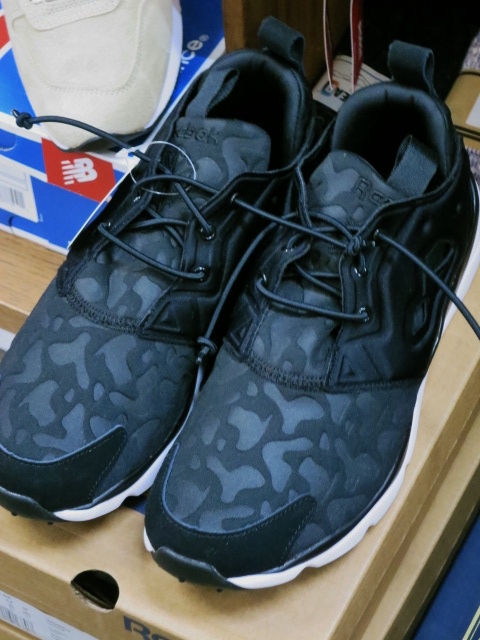 FURY LITE ・・・ かなり久々の入荷です。。。By Reebok_d0152280_2162559.jpg