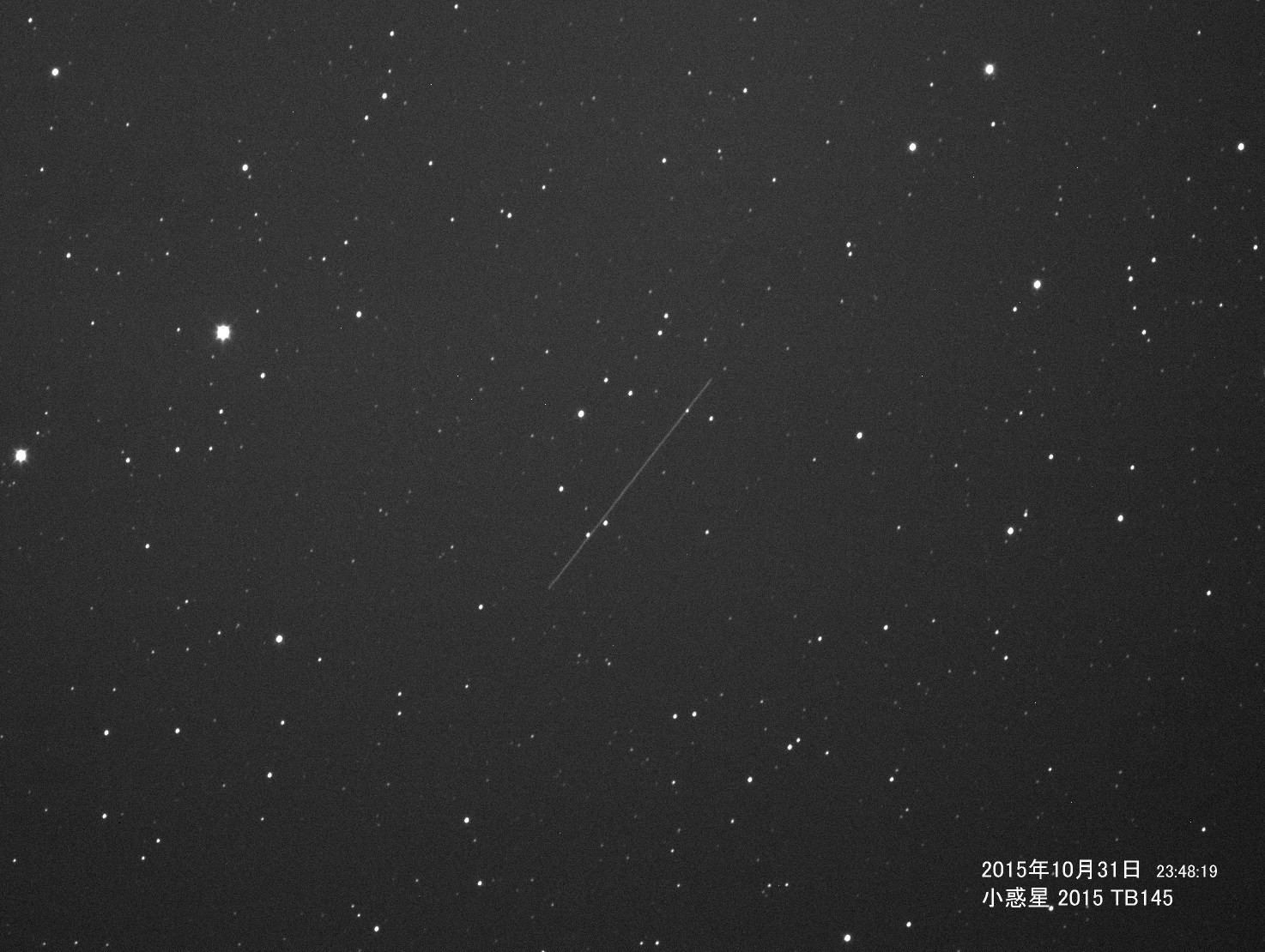 ハロウィンの夜の小惑星_e0174091_01110298.jpg