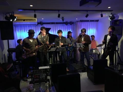 広島 Jazzlive comin 本日2日月曜日のジャズライブ_b0115606_11541736.jpeg