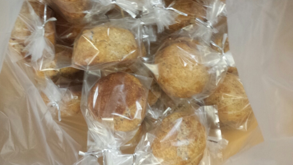 バザーの焼き菓子_d0138307_16471373.jpg