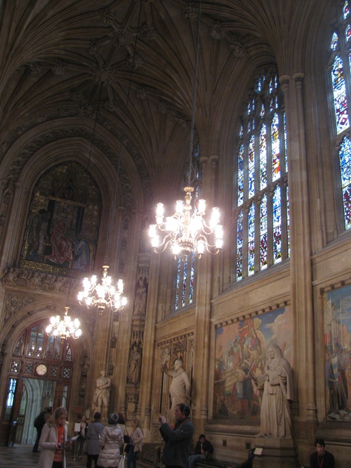 Palace of Westminster (ウエストミンスター宮殿）& Afternoon Tea_a0058308_6404737.jpg