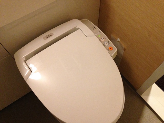 e0303726_15683.jpg