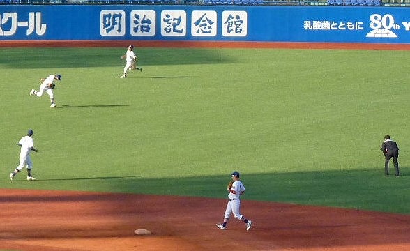 國學院大対駒澤大 10月14日 東都大学野球1部 後半_b0166128_17354143.jpg