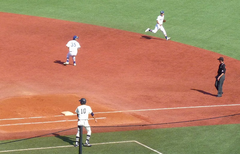 駒澤大対國學院大 10月15日 東都大学野球1部 前半_b0166128_21175870.jpg