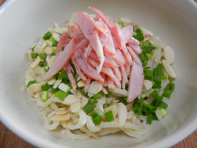 冷やし担々うどん_e0028505_00001095.jpg