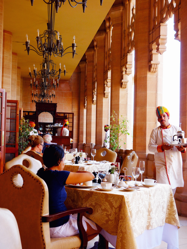 インド旅行記　2015年9月　6日目　ジョドプール　「Taj Umaid Bhawan Palace」　_e0349423_04224251.jpg