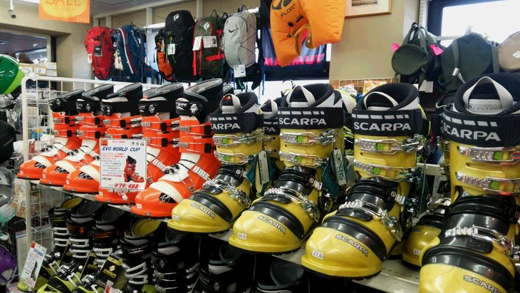 テレマークブーツ！