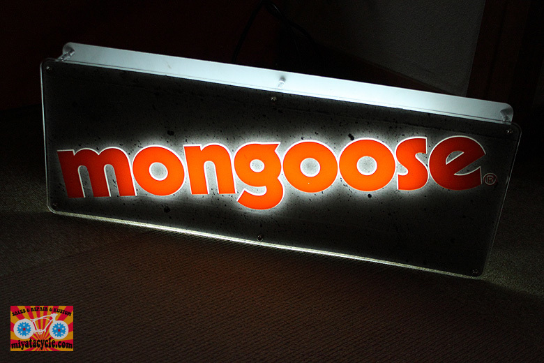 モトクロスインターナショナル 2016年モデル 展示会 『MONGOOSE』編_e0126901_06551537.jpg
