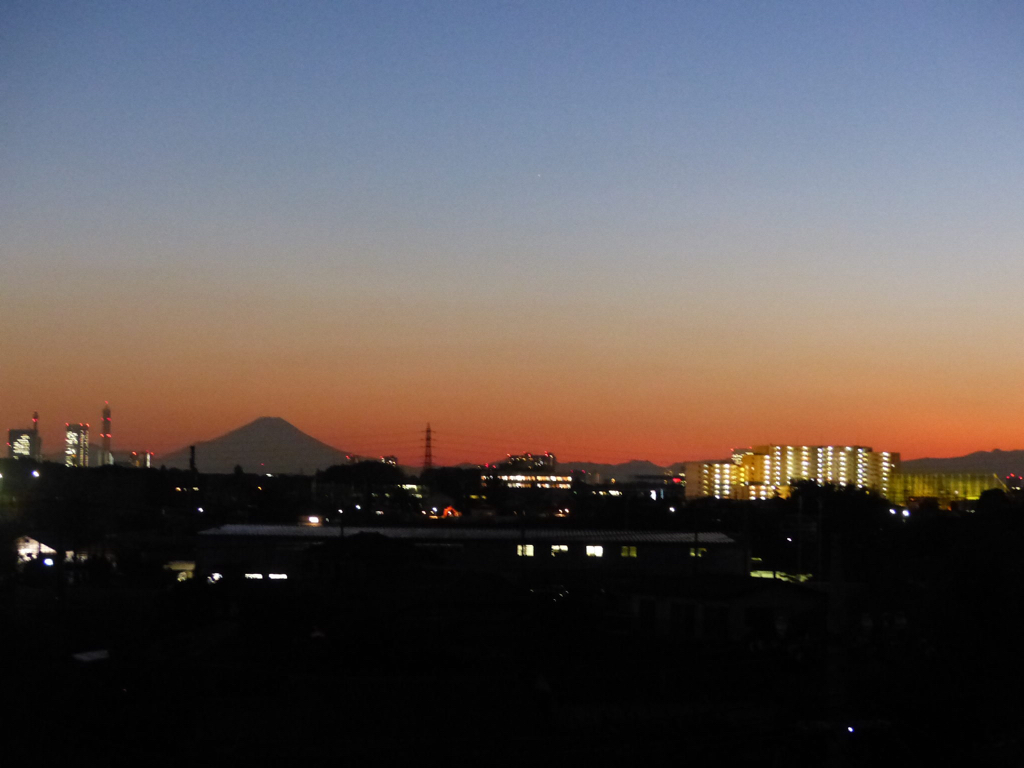 日没富士山_f0296312_21473228.jpg