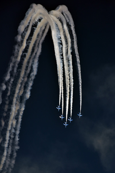 ブルーインパルス〜入間航空祭_b0175635_1038195.jpg