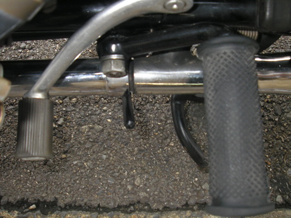 BMW R50 油脂類の交換とサイドスタンド _e0218639_1043996.jpg
