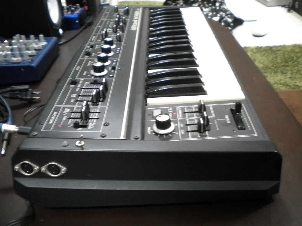 Roland SH-2試奏記 : 風流音色まねゑもん Roland SH-2試奏記 : 風流音色まねゑもん