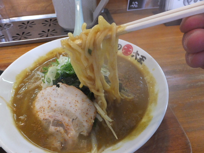 ししゃも vs カレーラーメン_c0226202_2220478.jpg