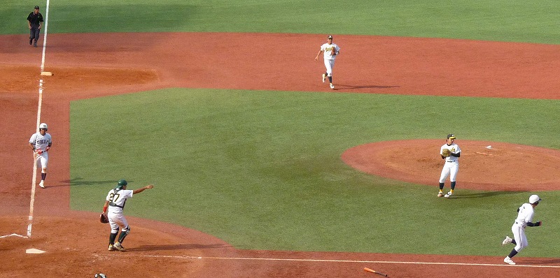 中央大対専修大 10月15日 東都大学野球1部 前半_b0166128_1755549.jpg