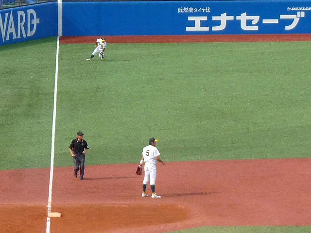 中央大対専修大 10月15日 東都大学野球1部 前半_b0166128_1783172.jpg