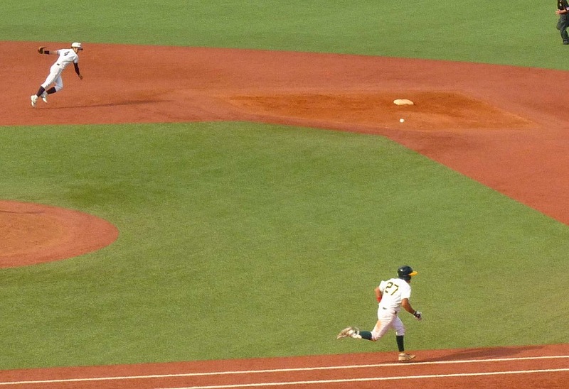 中央大対専修大 10月15日 東都大学野球1部 前半_b0166128_18132313.jpg