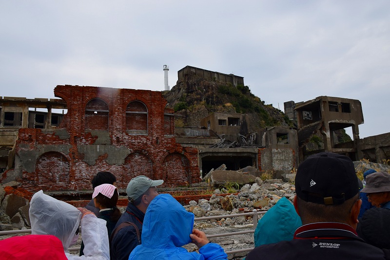 軍艦島（世界遺産）上陸クルーズ20151101_e0237645_13204255.jpg