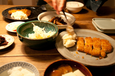 なめこ汁付きトンカツ定食／１１月４日（水）の食卓　　晴れ_c0367403_06324559.jpg