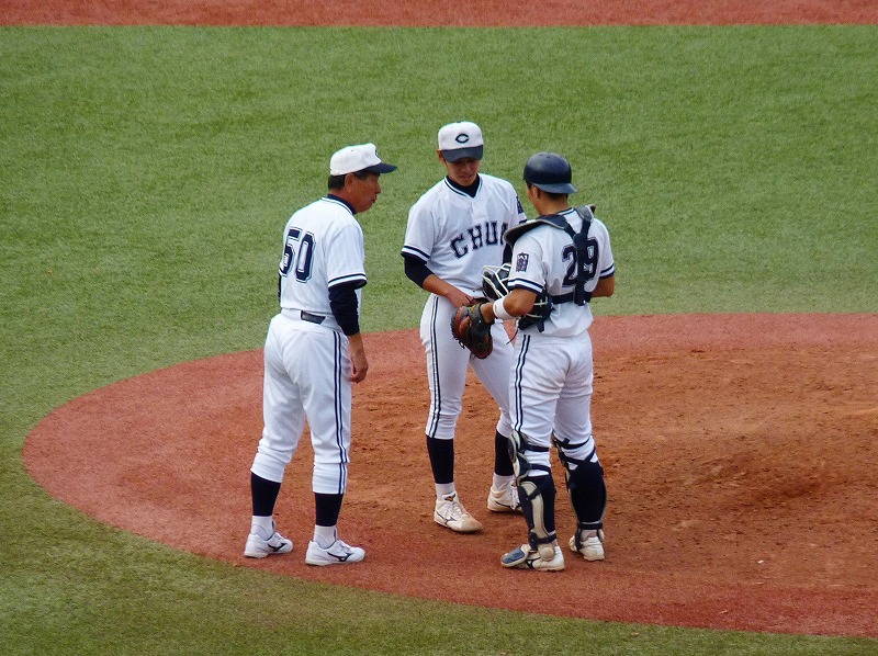 中央大対専修大 10月15日 東都大学野球1部 後半_b0166128_11113522.jpg