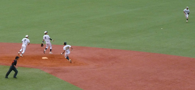 中央大対専修大 10月15日 東都大学野球1部 後半_b0166128_1115061.jpg