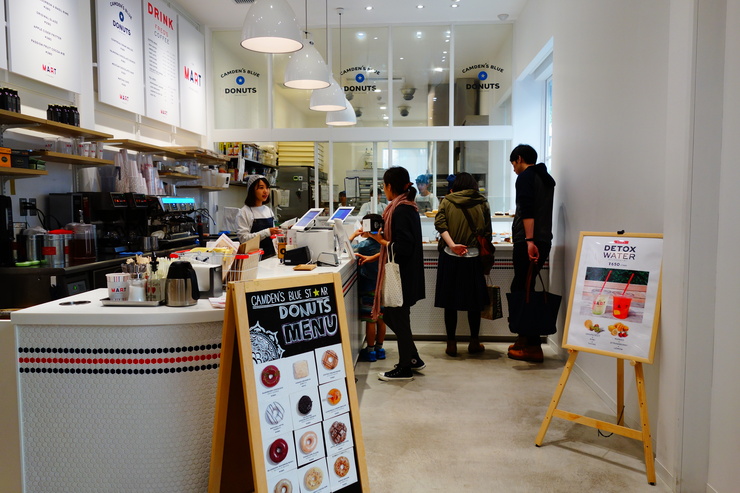 表参道近辺へ家具を見に その12~LOG ROAD DAIKANYAMA_a0287336_2325240.jpg