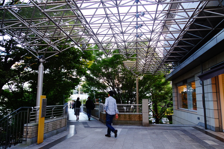 表参道近辺へ家具を見に その12~LOG ROAD DAIKANYAMA_a0287336_23393735.jpg