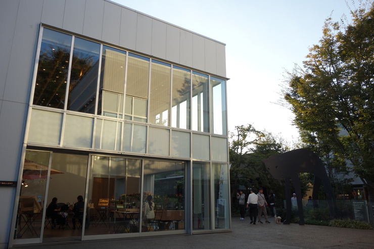 表参道近辺へ家具を見に その12~LOG ROAD DAIKANYAMA_a0287336_23415675.jpg