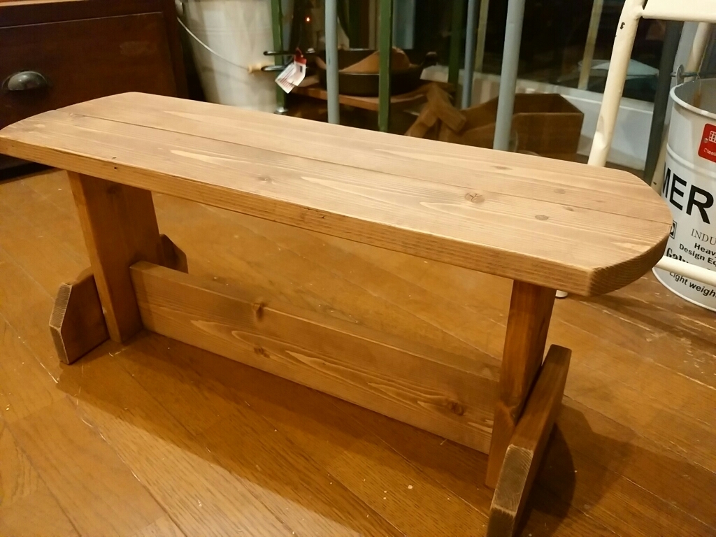 手作りのミニベンチご紹介_f0255704_21021466.jpg