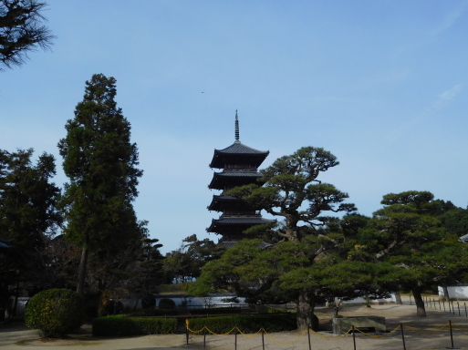 岡山旅行 その 2 吉備路 (備中国分寺、宝福寺等)、倉敷 (安養寺、大原美術館等)、岡山 (後楽園、岡山城)_e0345320_17111101.jpg