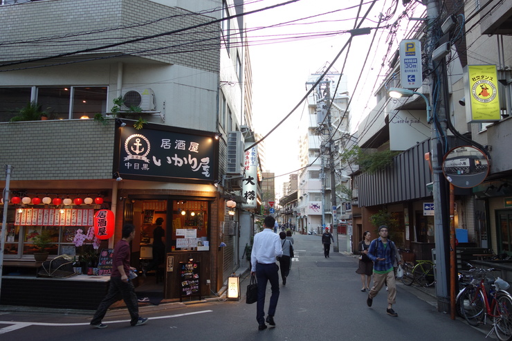 表参道近辺へ家具を見に その12~LOG ROAD DAIKANYAMA_a0287336_0483771.jpg