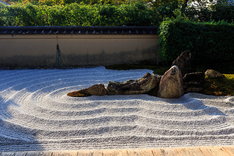 龍胆咲く（大徳寺塔頭・瑞峯院）_f0155048_1934345.jpg