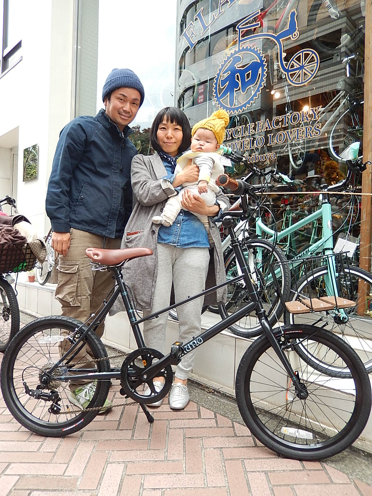 11月7日　渋谷　原宿　の自転車屋　FLAME bike前です_e0188759_1314177.jpg