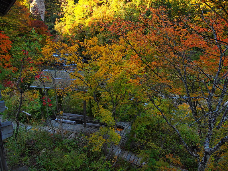 東北ツーリング 2015秋　　＜鷹の湯温泉＞　　　Oct. 18, 2015_a0106043_2212514.jpg