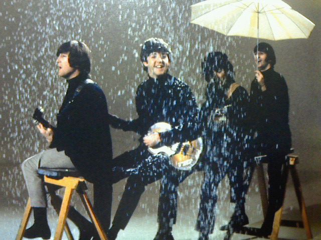 昨日到着CD+2DVD 〜 The Beatles 1+〈デラックス・エディション〉_c0104445_16293314.jpg