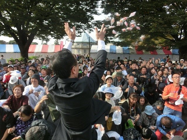 中央公園全体を使い盛大に開催した「第30回目 商工フェア」_f0141310_7464710.jpg