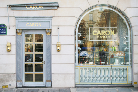 すべてが美しい!パリの老舗香水ブランド「CARON」とBaccaratのフォンテーヌ_d0063314_1592870.jpg