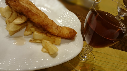 今日のメニューはフィッシュ&チップス_f0230127_00173127.jpg