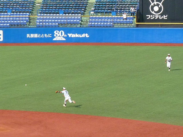 亜細亜大対中央大 10月20日 東都大学野球1部 前半_b0166128_105919100.jpg