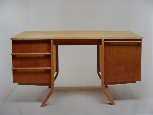 \"Cees Braakman Desk with Drawers\"ってこんなこと。_c0140560_10332974.jpg