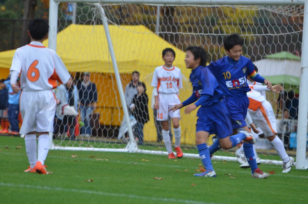 第３９回全日本少年サッカー大会鳥取県大会１日目_f0104461_17591565.jpg