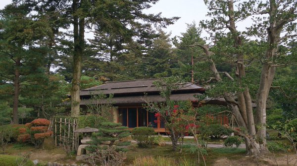 Compagnie Marie Chouinard 『春の祭典』を観に赴いた秋滲む金沢鑑賞旅行記_c0002171_2043941.jpg