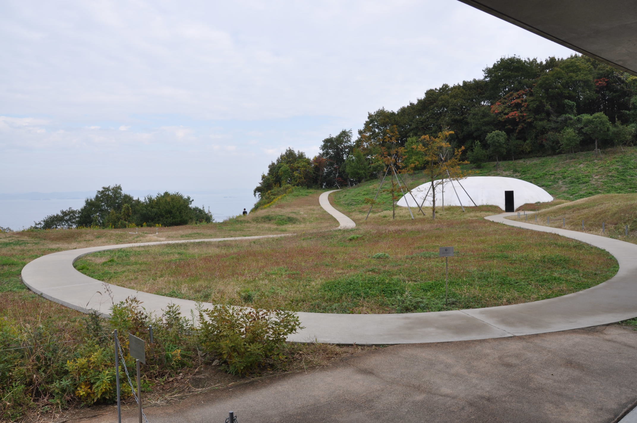 初めての豊島訪問!_b0186200_18515877.jpg