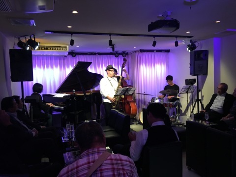 広島 Jazzlive comin(カミン) 本日火曜日のライブ!_b0115606_12084976.jpeg