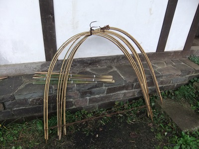 竹柵作り トンボ池活動日誌