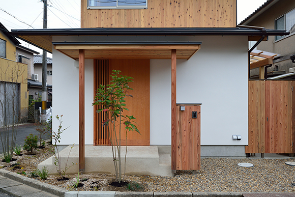 完成建物見学会「木の温もりを感じる 三宅八幡の家」_e0164563_9151319.jpg