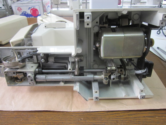 シンガー メリット SR-600の修理です。 : 井本ブラザー商会 シンガー メリット SR-600の修理です。 : 井本ブラザー商会