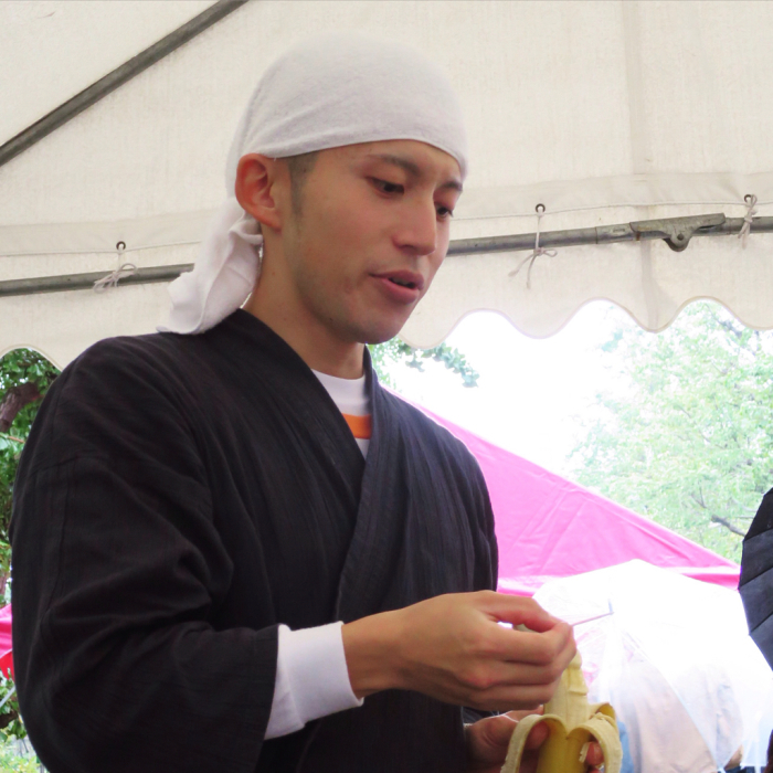 バナナ彫刻職人 山田恵輔先生_c0060143_03053474.jpg