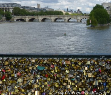 Pont des Arts（ポンデザール、芸術橋）は今・・・_d0308567_09154920.png