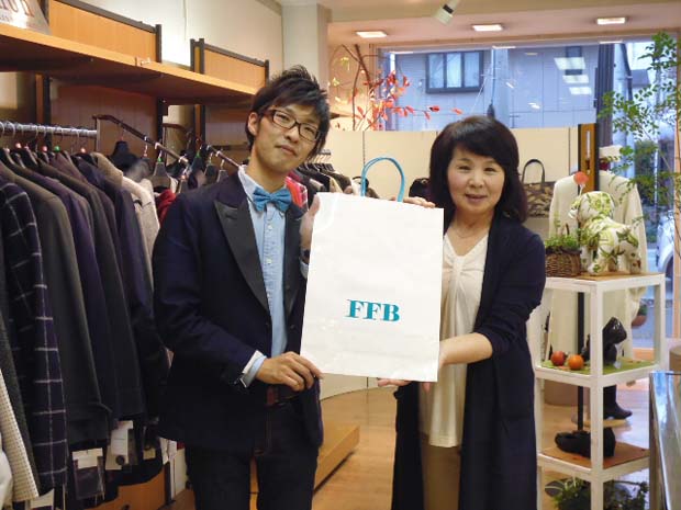 水色に白ドットの蝶ネクタイ 玉名の ファッションサーフ 水色に白ドットの蝶ネクタイ 玉名の ファッションサーフ