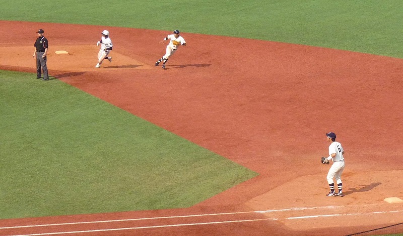 中央大対國學院大 10月22日 東都大学野球1部 後半_b0166128_15885.jpg